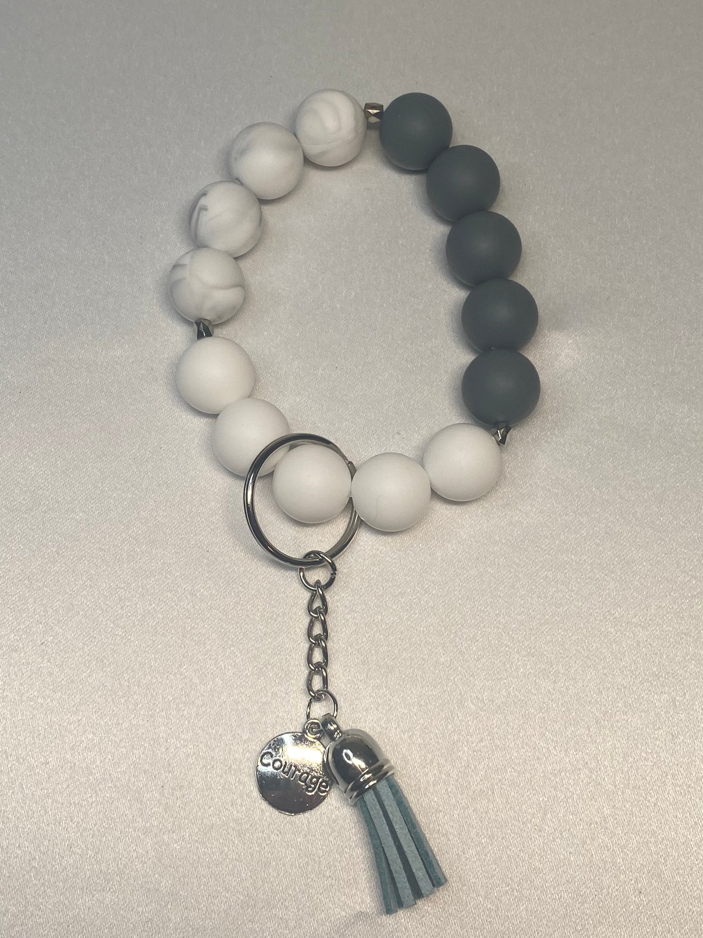 Beaded Bracelet - Gray/White Style