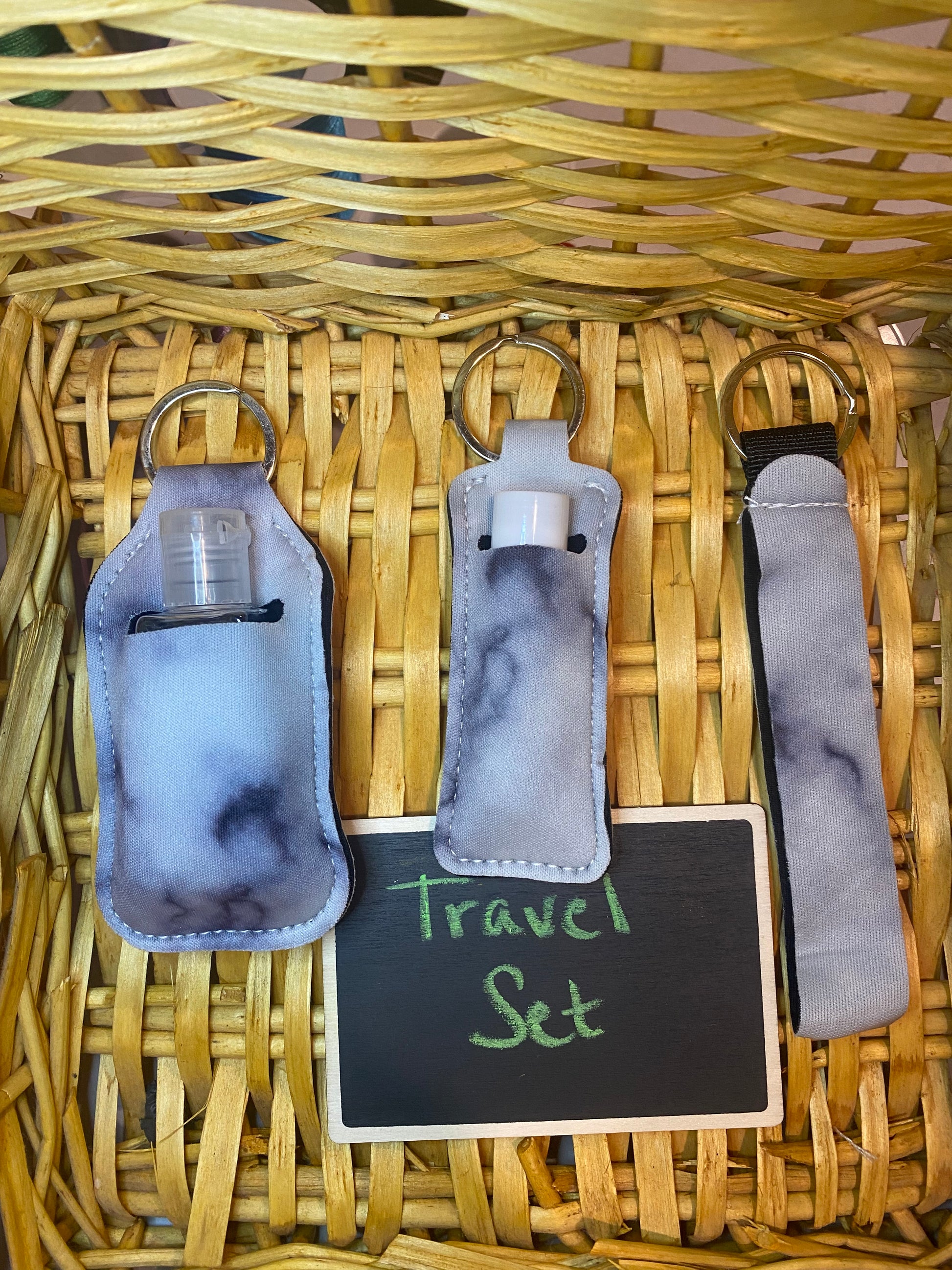 Travel Kits White Gray